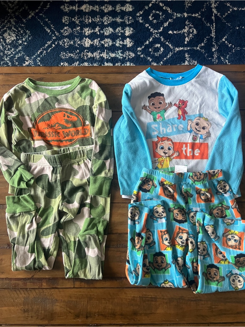 Lot of 9 Kids Cozy Pajamas & Shirts, Size 4T - Picture 3 of 5
